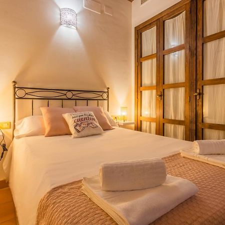 Macarena Muralla Encantada Lejlighed Sevilla Eksteriør billede